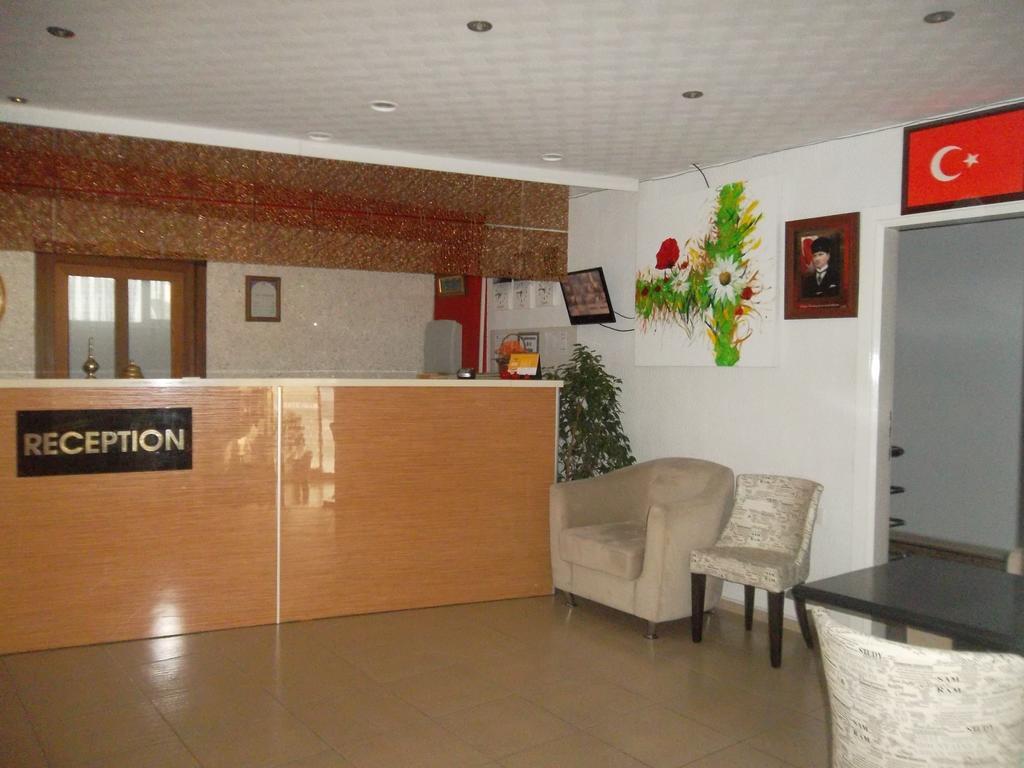 Konak Hotel Mut Esterno foto