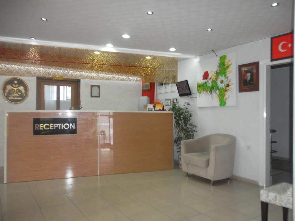 Konak Hotel Mut Esterno foto